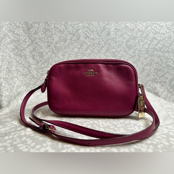 Coach Handbags - Coach Women's Crossbody Bag - Pink - CQ875